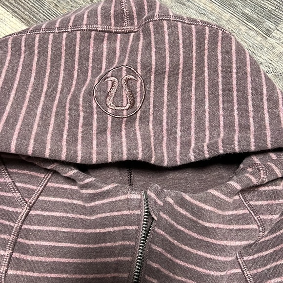 Lululemon jacket size small - Picture 2 of 6